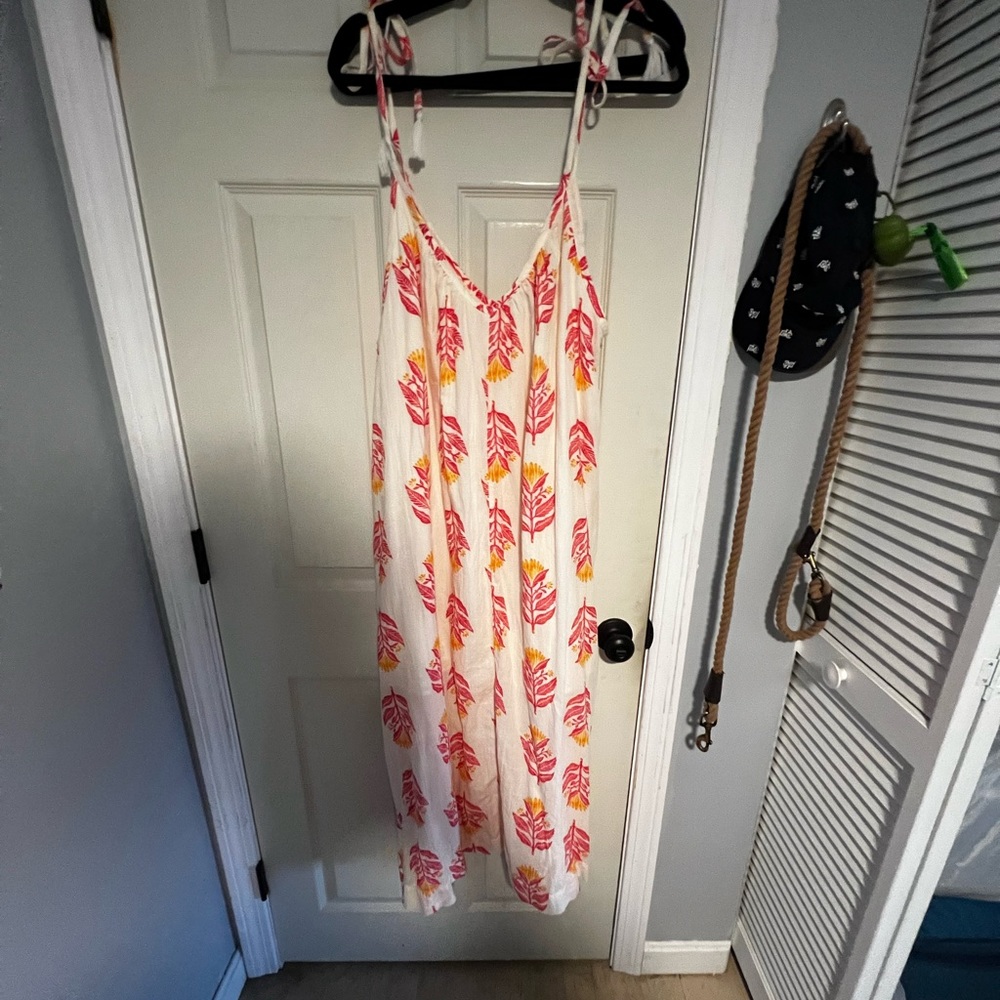 Old Navy Cream Maxi Dress with Pink and Yellow/Orange Leaf Print - Picture 2 of 8